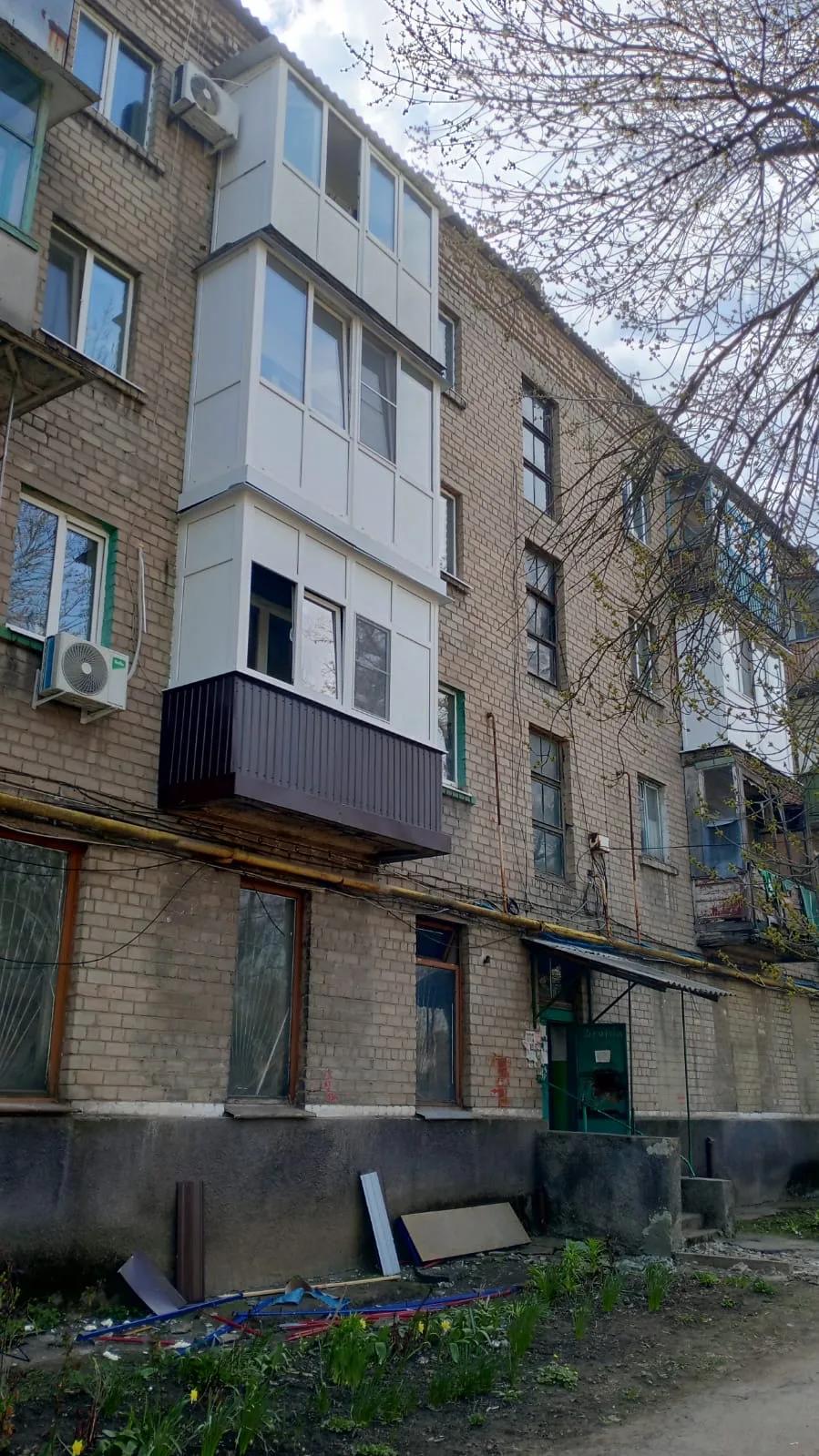 Общий вид обновлённого балкона